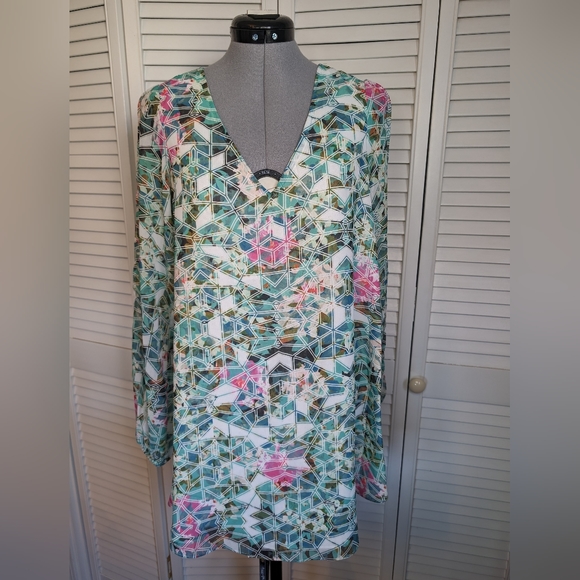 Lovers and Friends x REVOLVE Gracie Split Sleeves Mini Dress in Ishop si… - Picture 3 of 10
